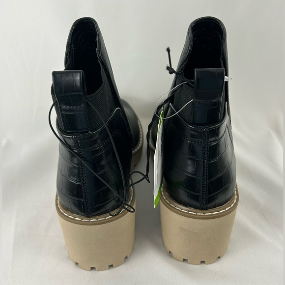 Dolce Vita Black Chelsea Ankle Boot Tan Sole Women’s Size 7 NWT Rancher Slip On - Picture 8 of 10